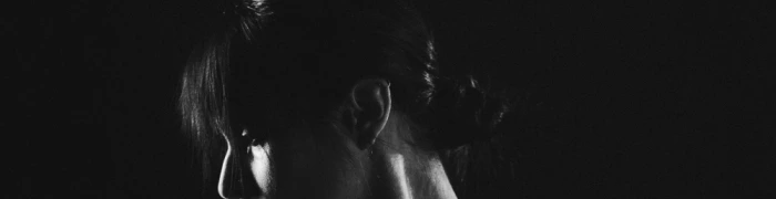 Into the Dark with Elisa - Vorschaubild