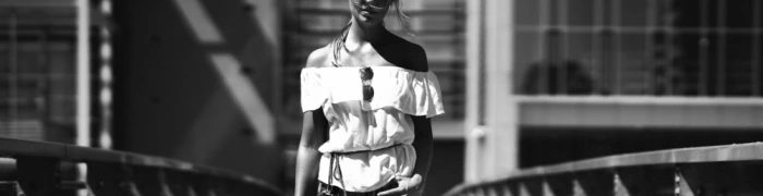 Into the Sunlight with Victoria - Vorschaubild