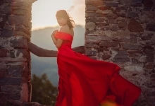 Red Dress On Castle with Desiree - Coverbild