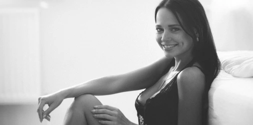 Just Feel Good with Angelina