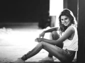 Intense Black and White with Melanie