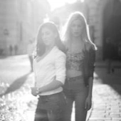 Sunny Summertimes with Anna Maria and Ivii