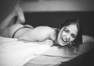 Funny Boudoir Shooting with Sajira and Christian