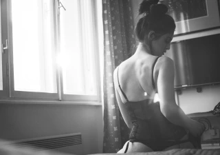 Funny Boudoir Shooting with Sajira and Christian