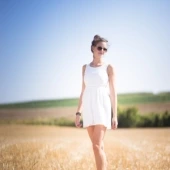 Viktoria W