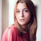 Julia Catarina F