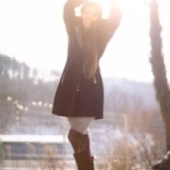 Wintry Hours with Alyssandra