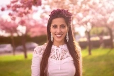 Beautiful Spring Day with Alyssandra