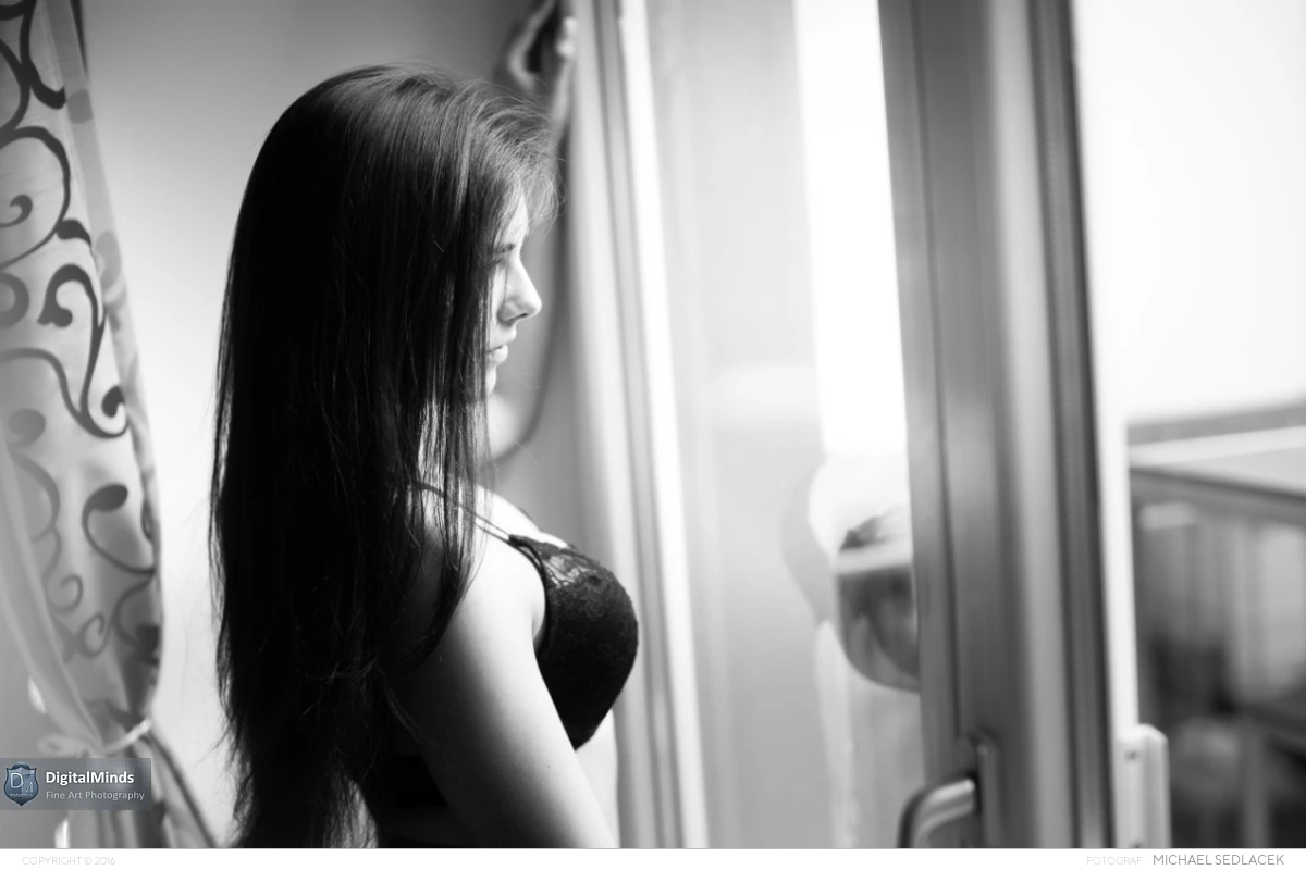 In And Out Of Love with Viktoria 08168