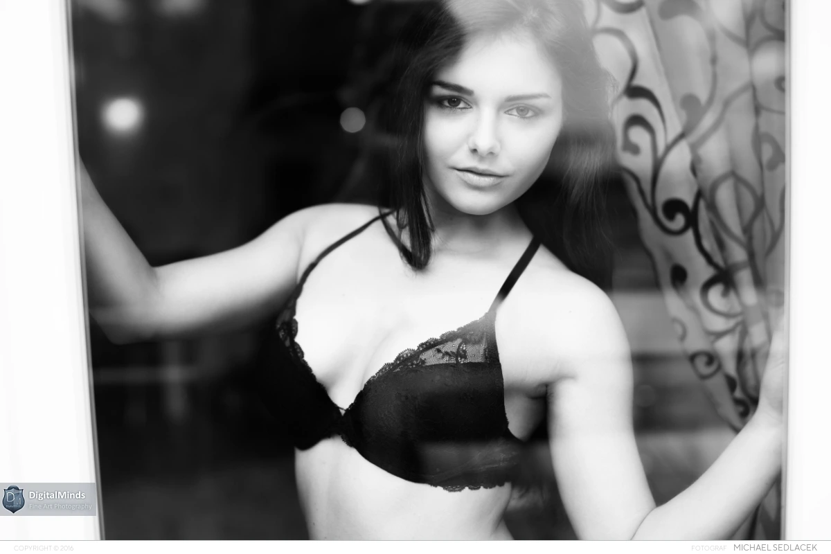 In And Out Of Love with Viktoria 08172