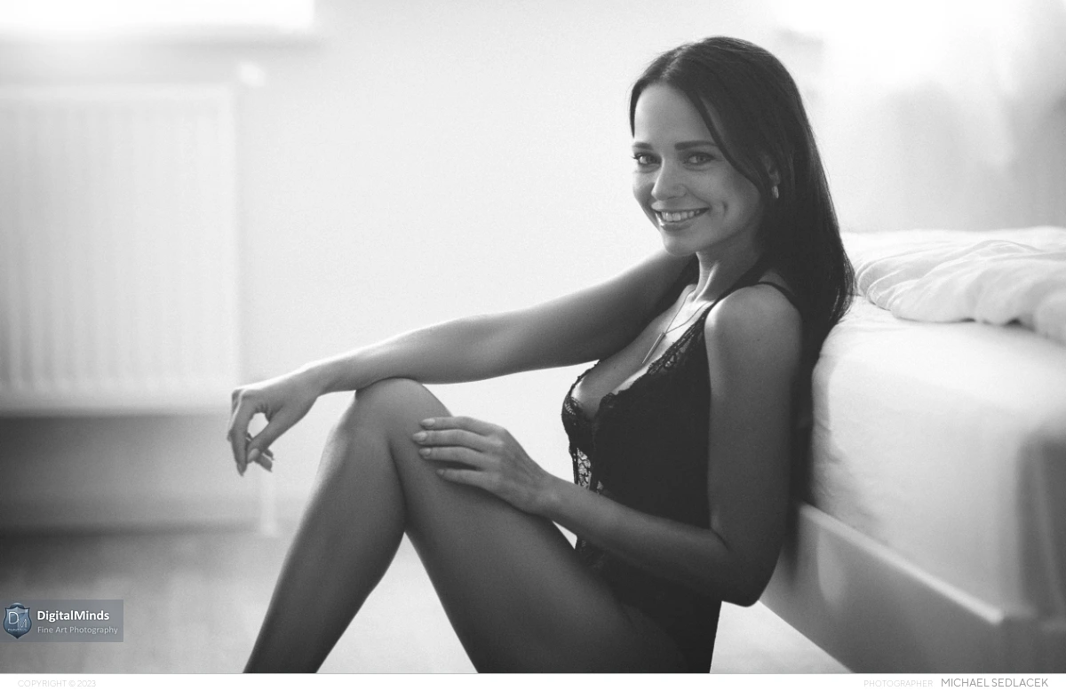 Just Feel Good with Angelina 07246
