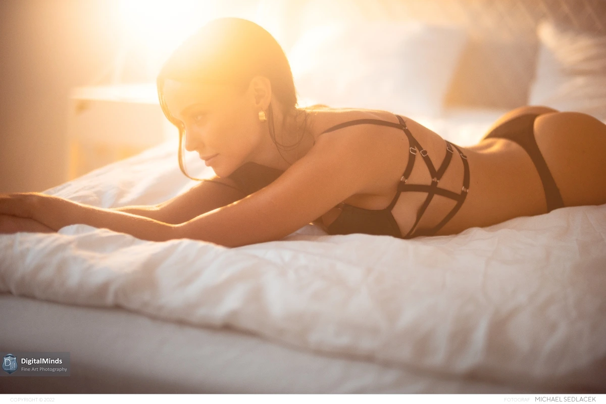 Relaxing Days with Angelina 04