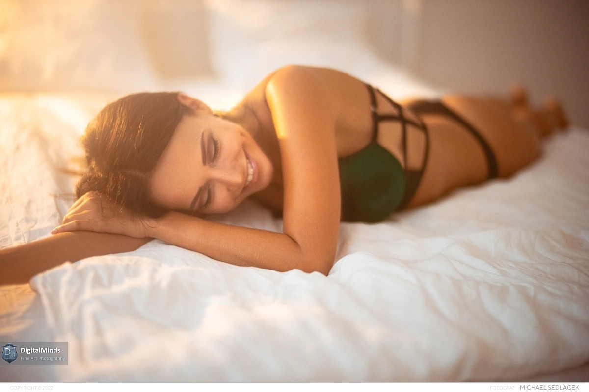 Relaxing Days with Angelina 02