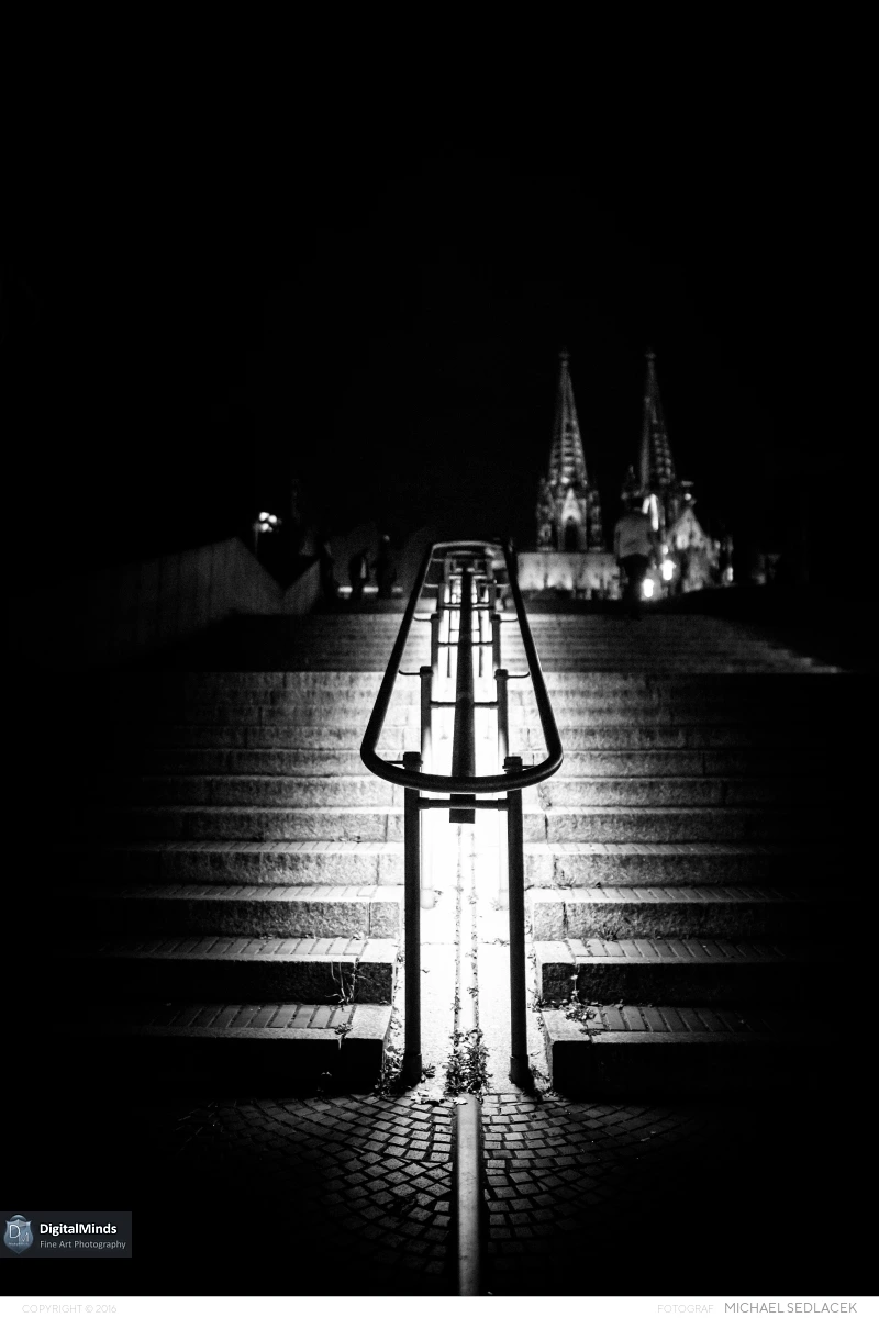 Cologne 09833