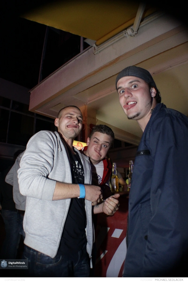 Night Action 9834