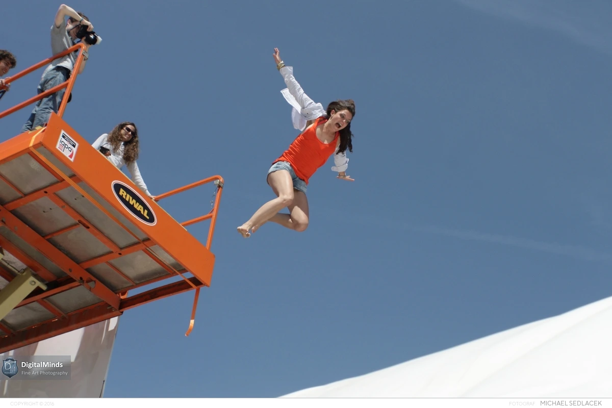 Jumping All Over The World 8799