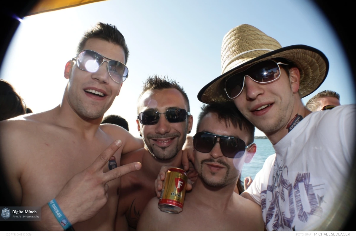 Partyschiff - Donnerstag 8282