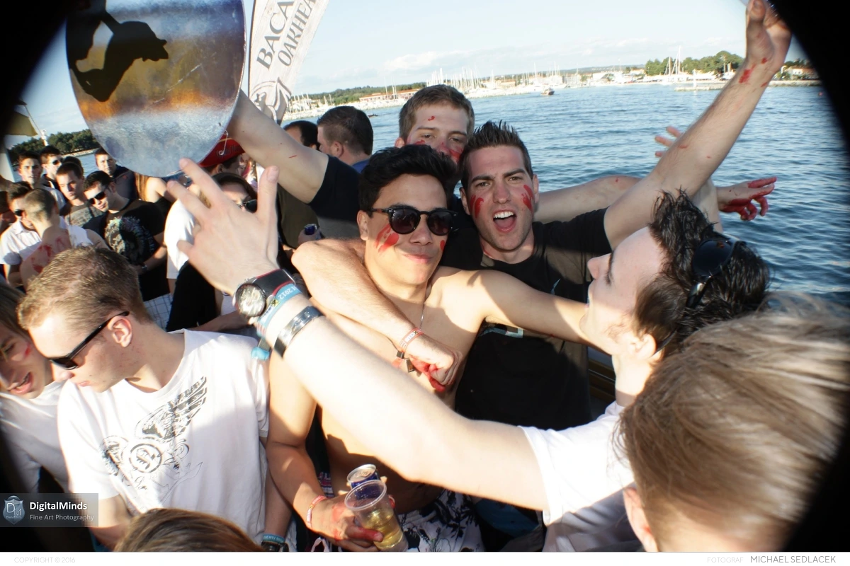 Partyschiff - Donnerstag 8522