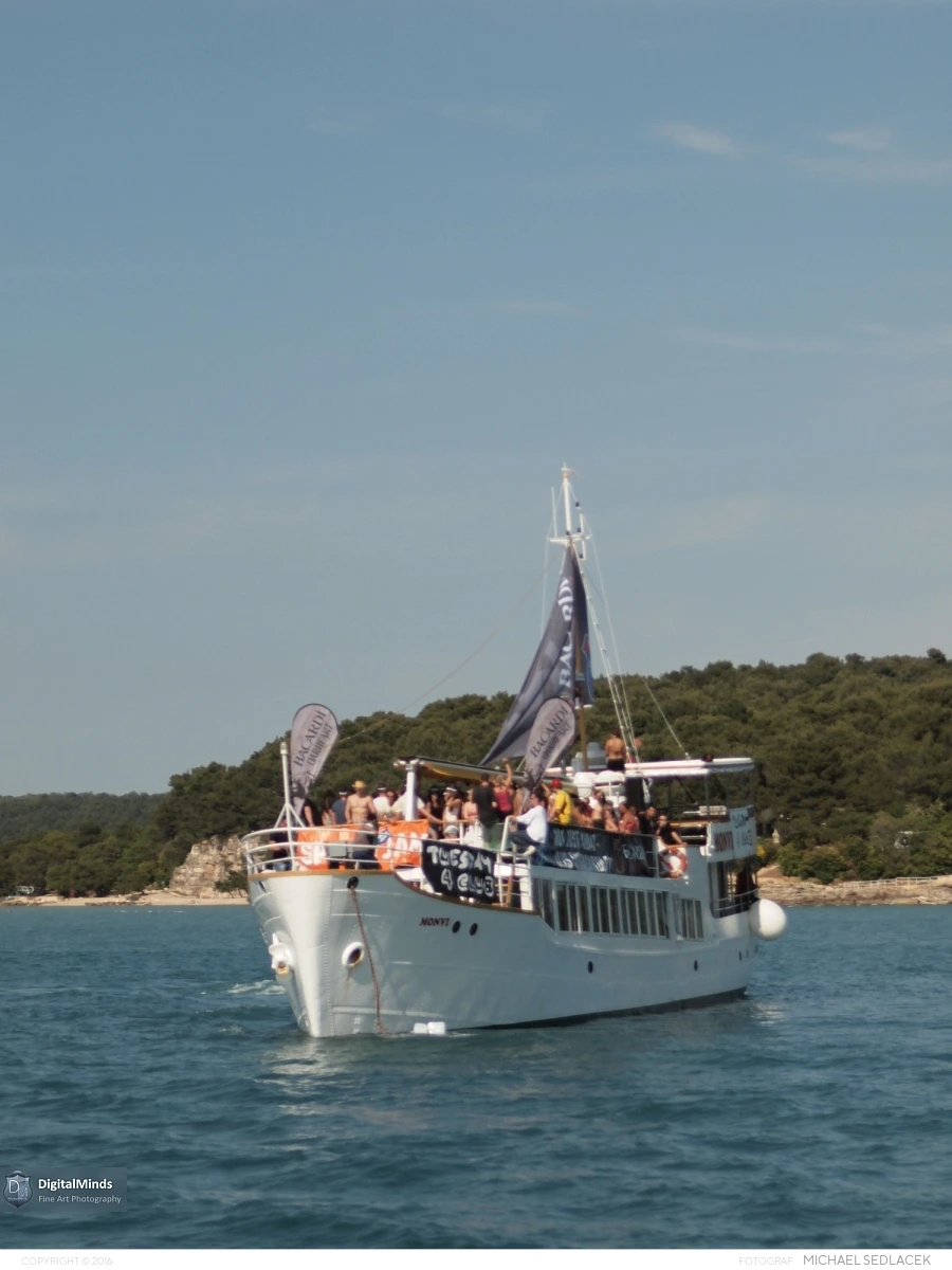Partyschiff - Freitag 08815
