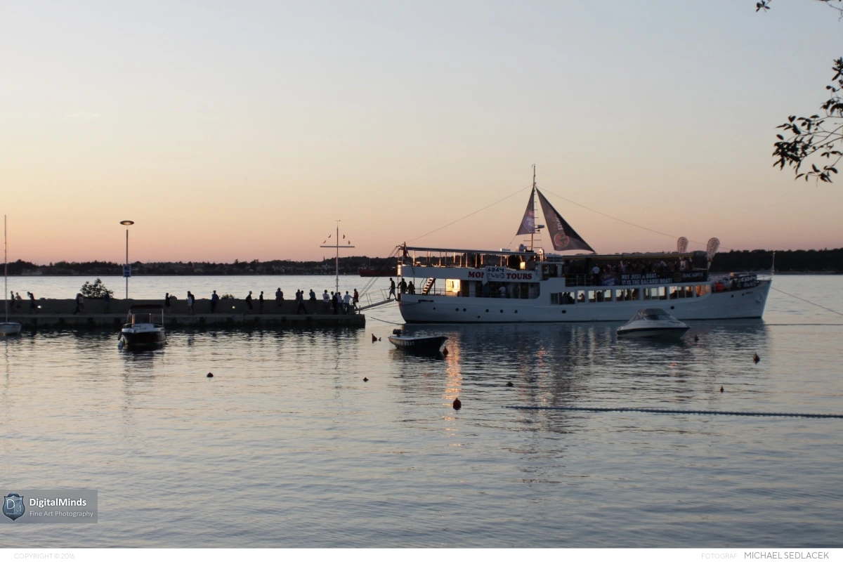 Partyschiff - Freitag 8575
