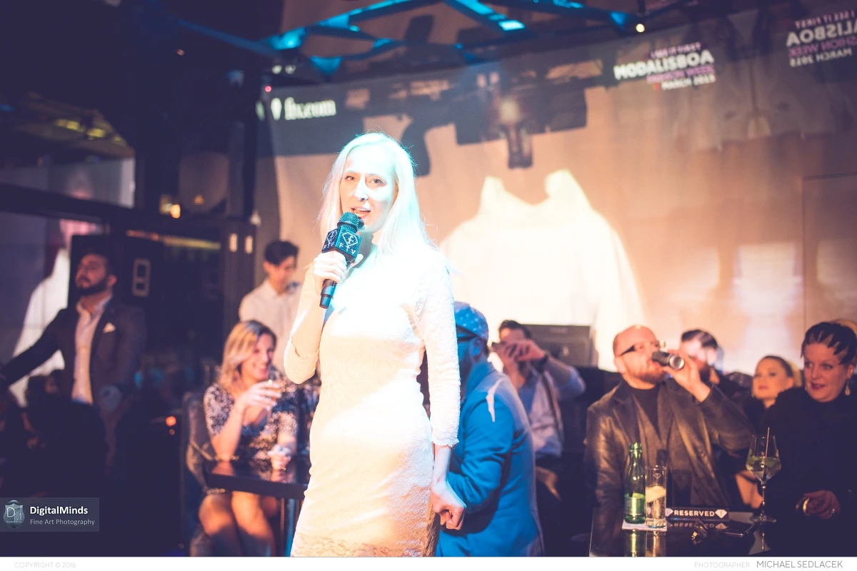 FashionTV Cafe Vienna FASHION THRILL 03367