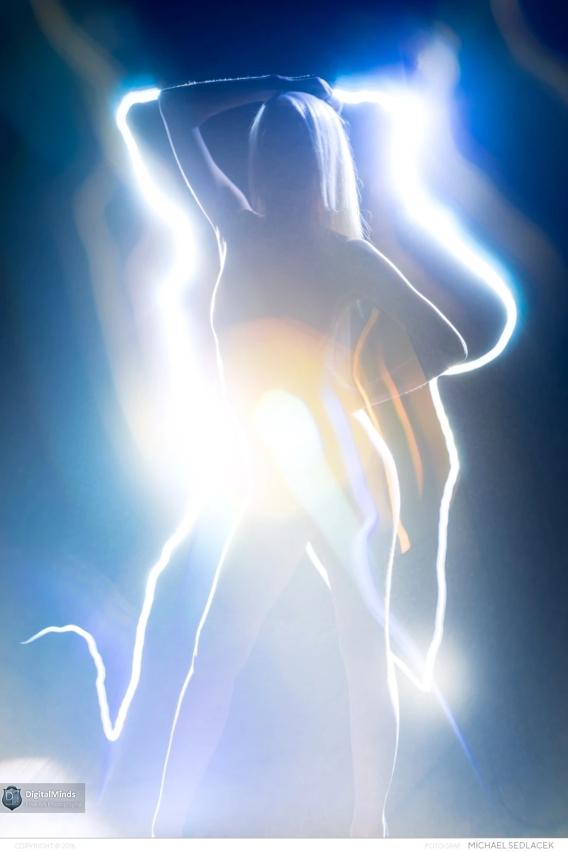 Nude Light Painting 02920
