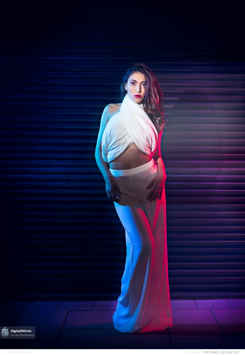 Colorflash with Ivii 04194