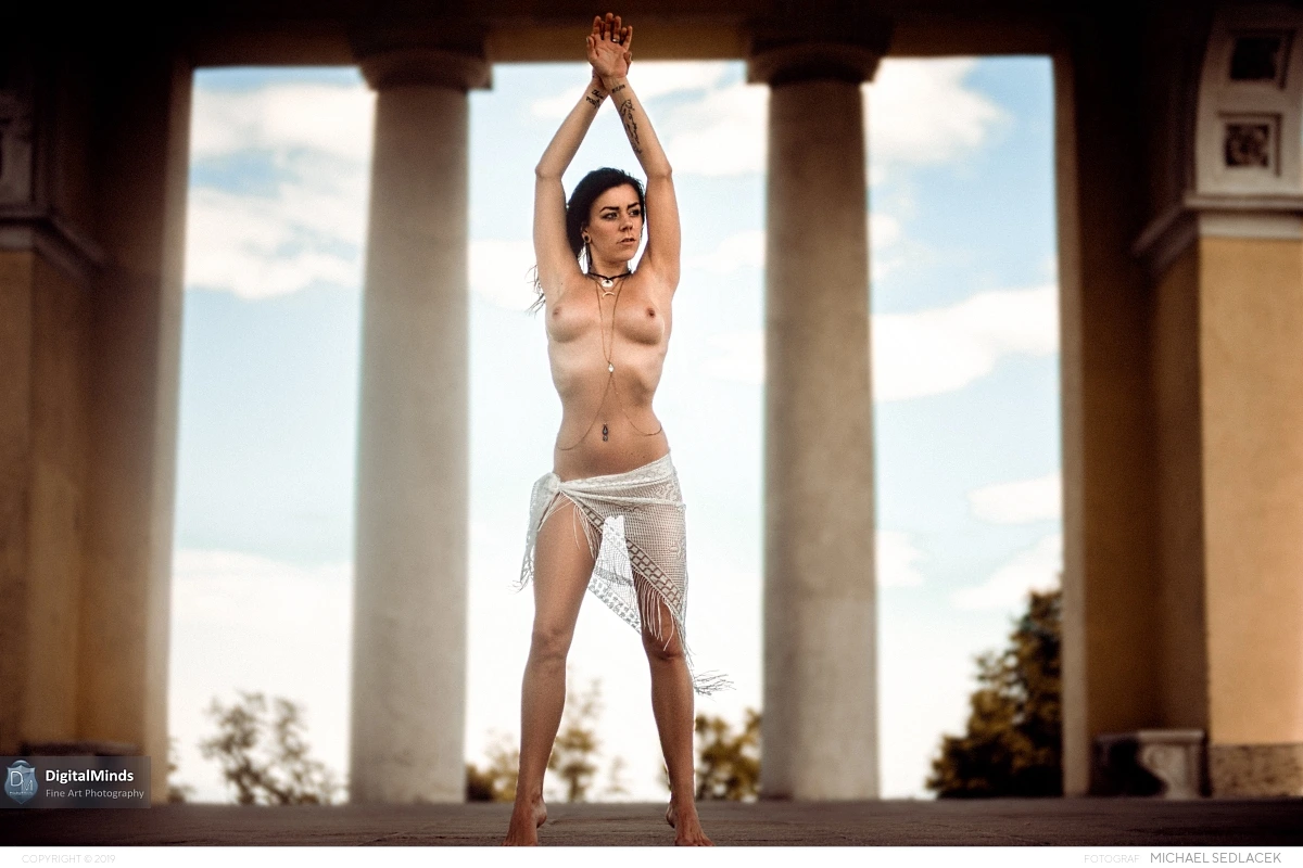 Antique Nude Shoot with Desiree 02