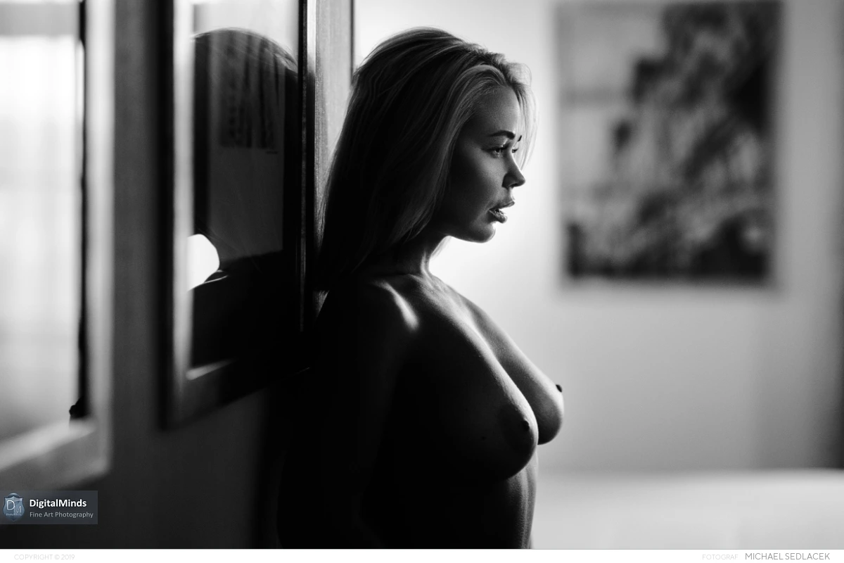 Sensual Nudes with Darina Nikitina 02178