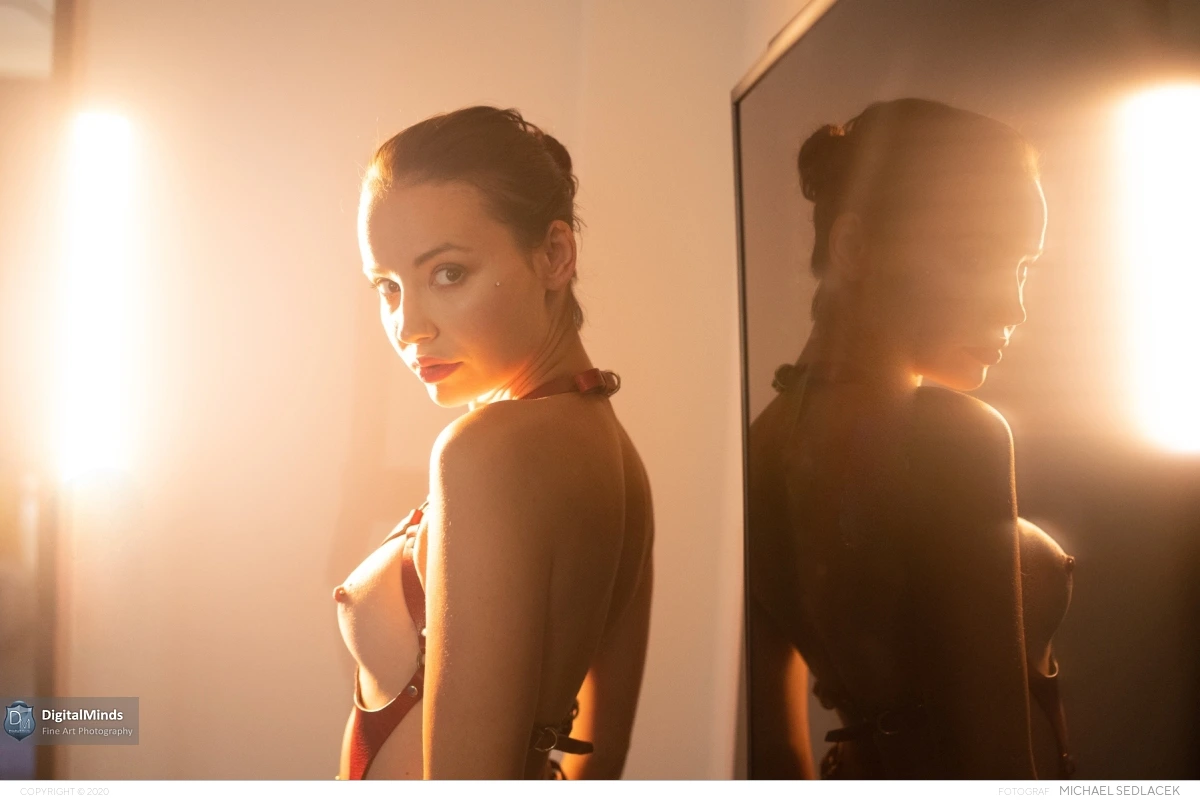 Enlightened By The Sun with Elilith 01546