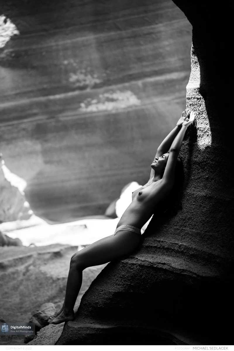 Valley of Rocks with Siani 03