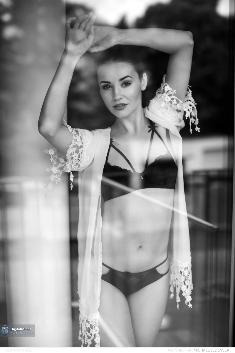 Window To The Soul with Elilith 05498