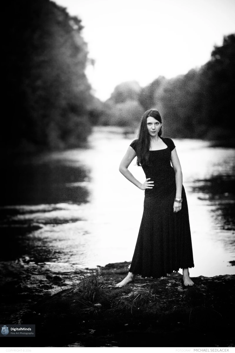 Karola-Maria G 09487