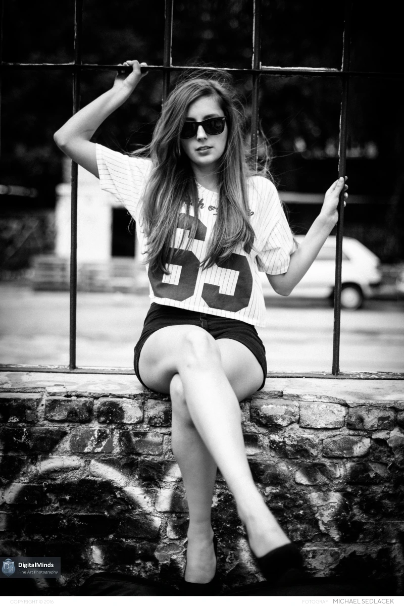 Paulina K 06053