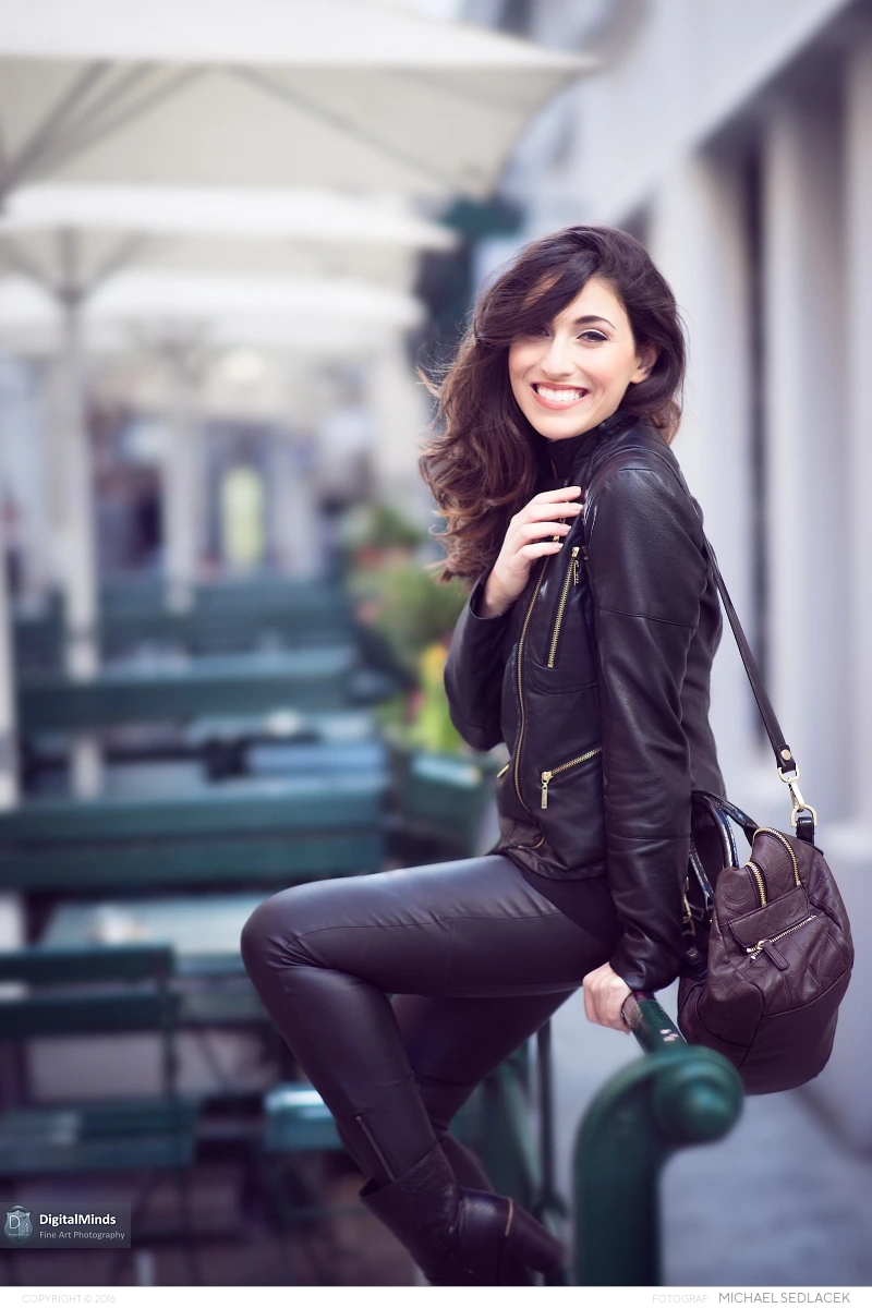 Feeling Good with Ivii 03794