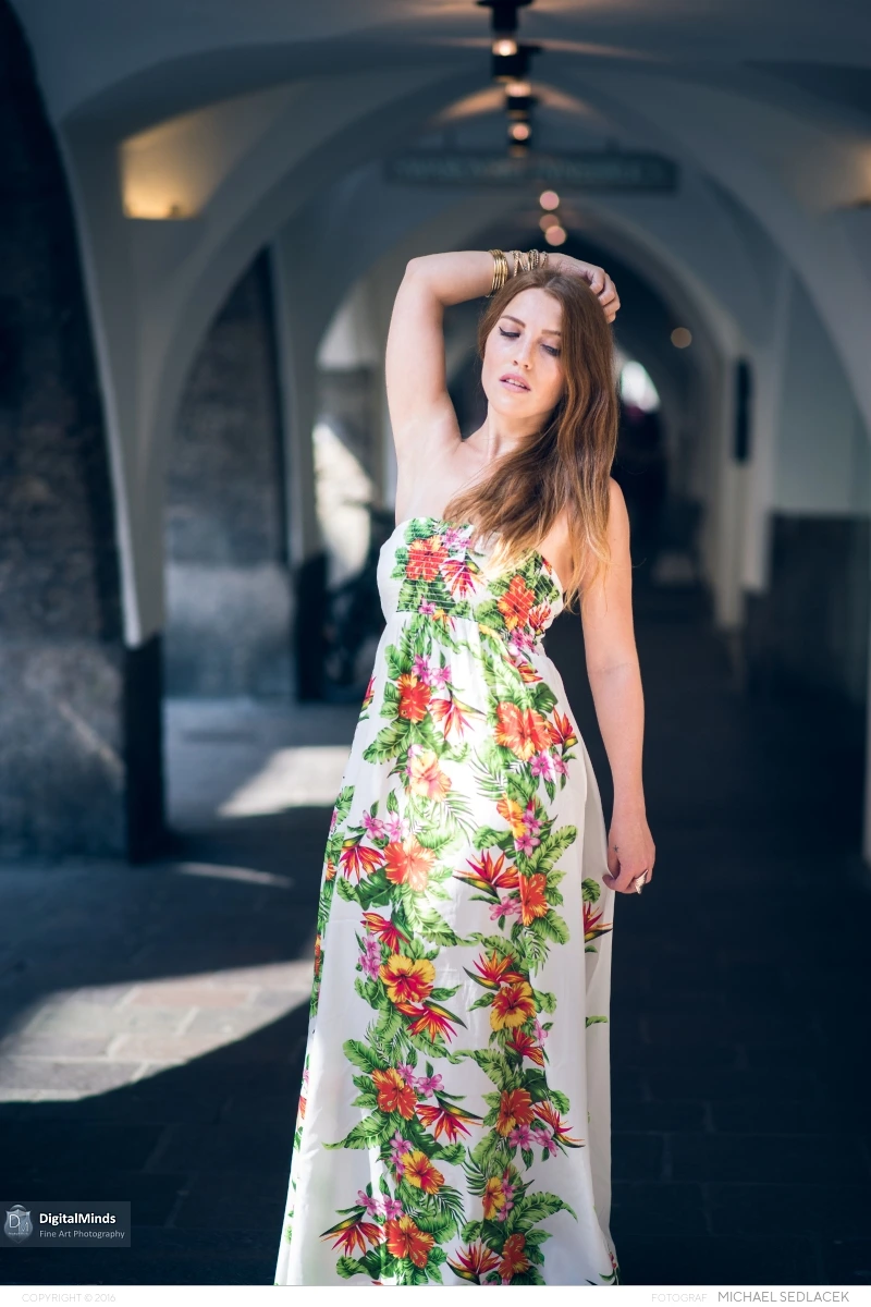 Stefanie M 06098