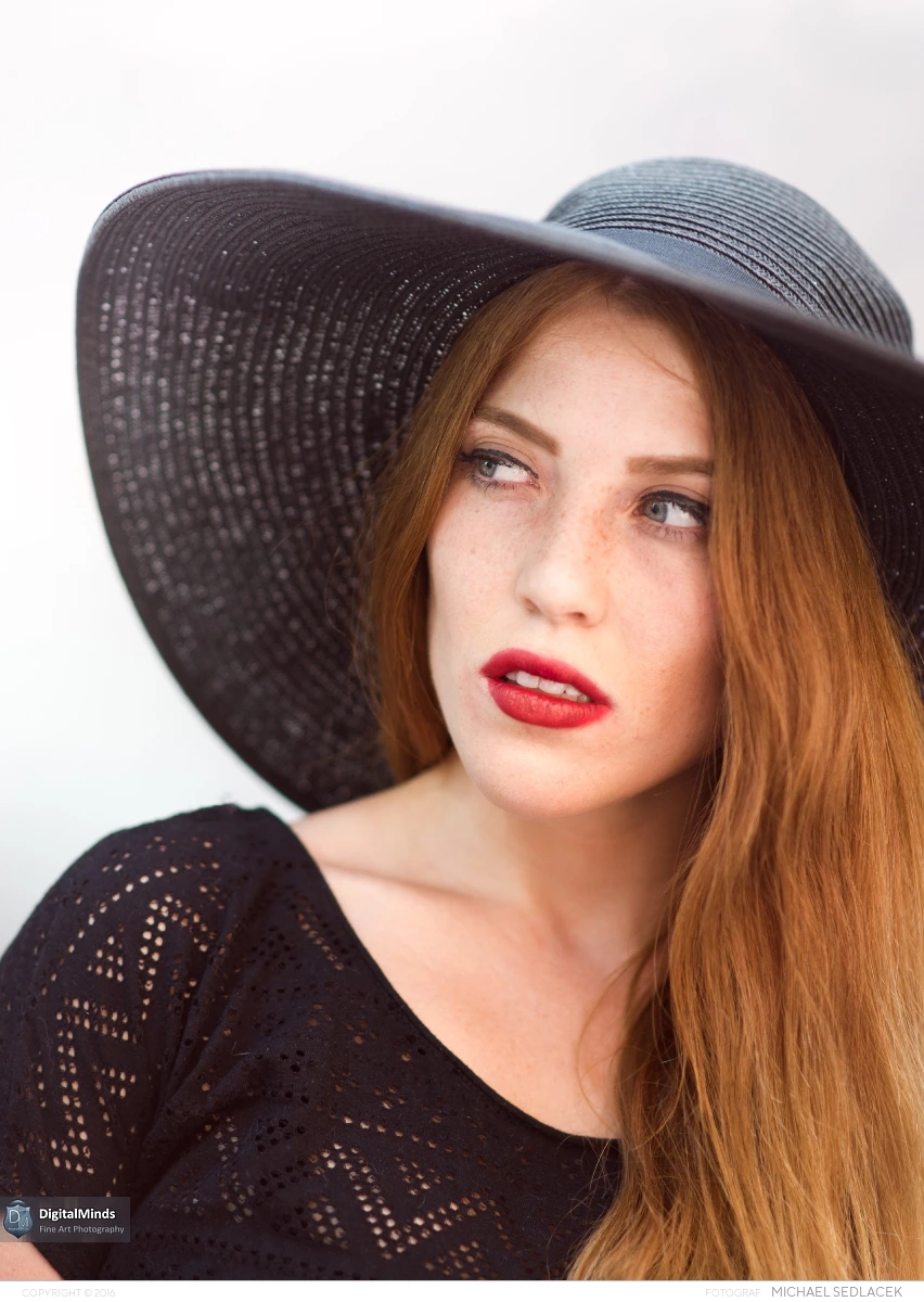 Stefanie M 06240