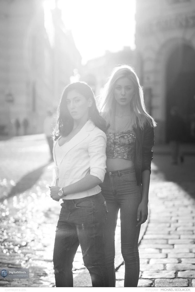 Sunny Summertimes with Anna Maria and Ivii 03908