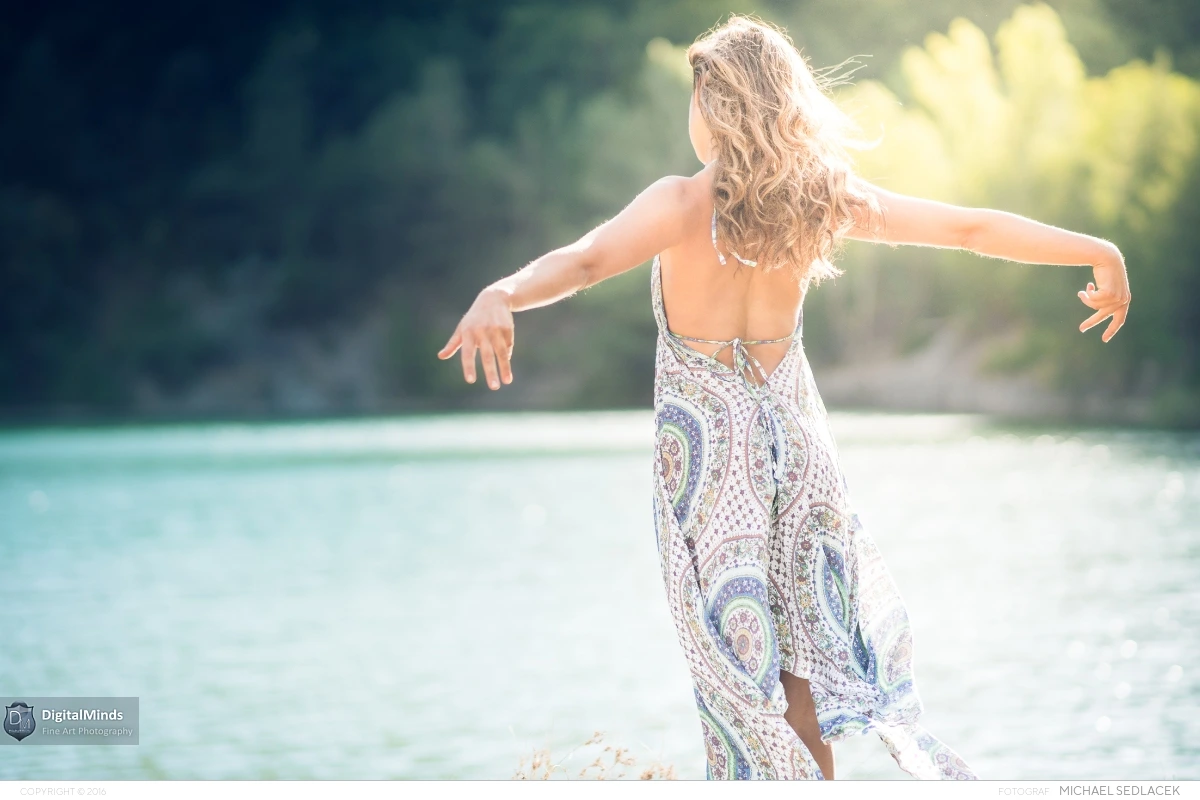 Lightwave of Freedom with Melanie 09637