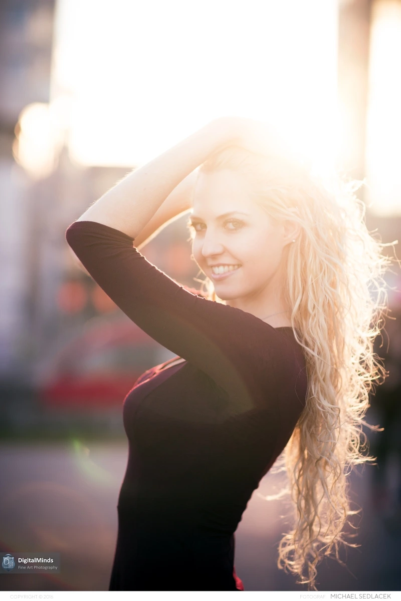 Touching the Lights with Beatrice 03983
