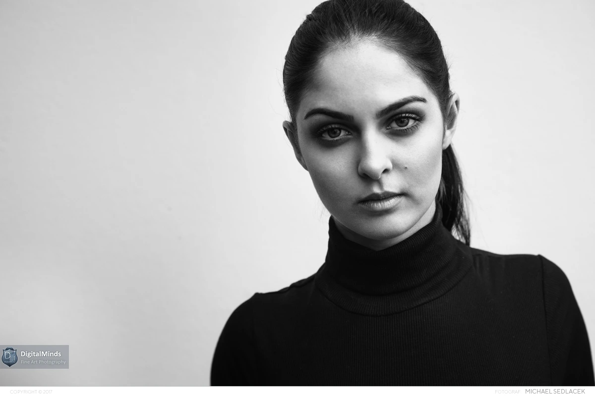 Strictly Black And White with Sajira 02063