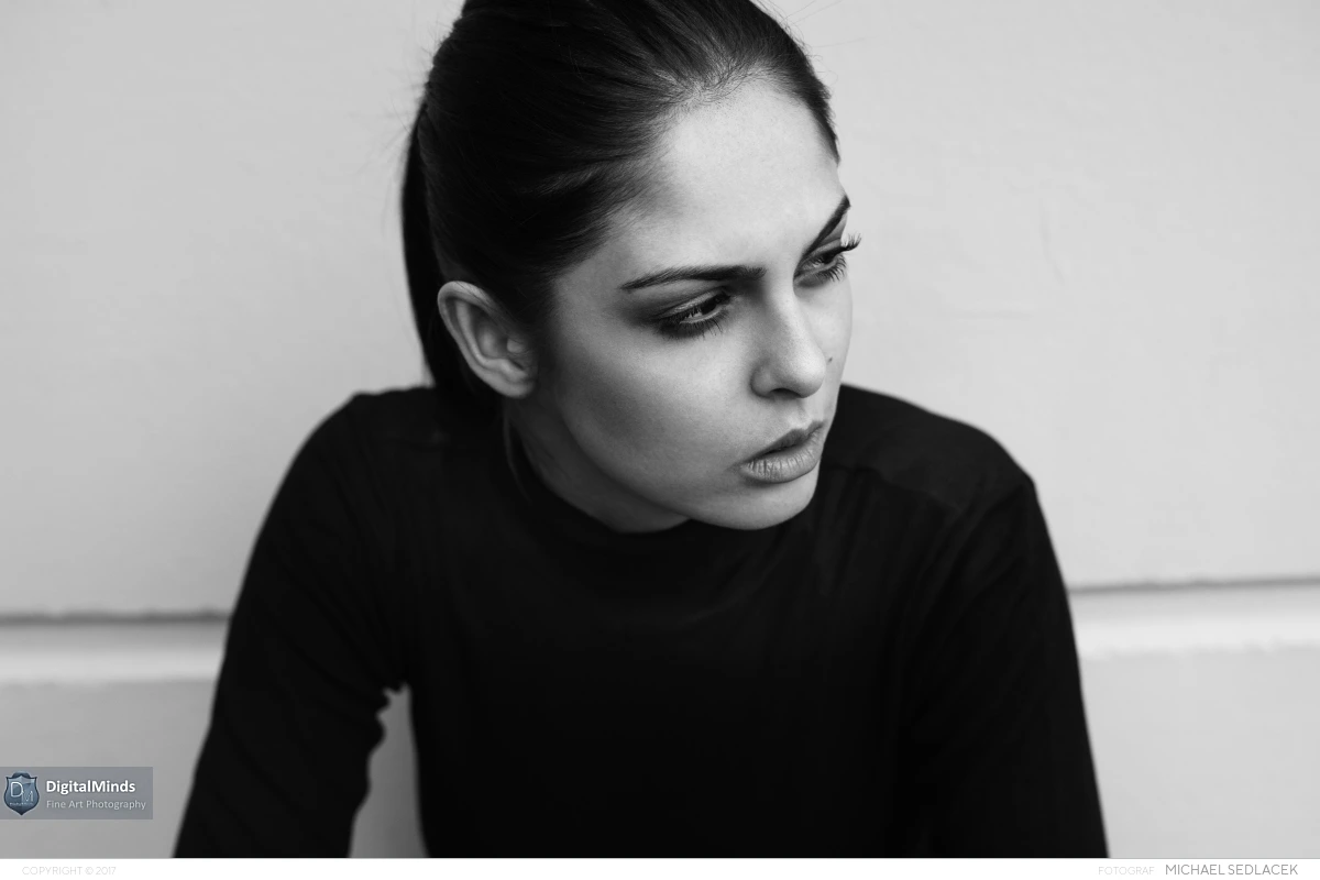 Strictly Black And White with Sajira 02074
