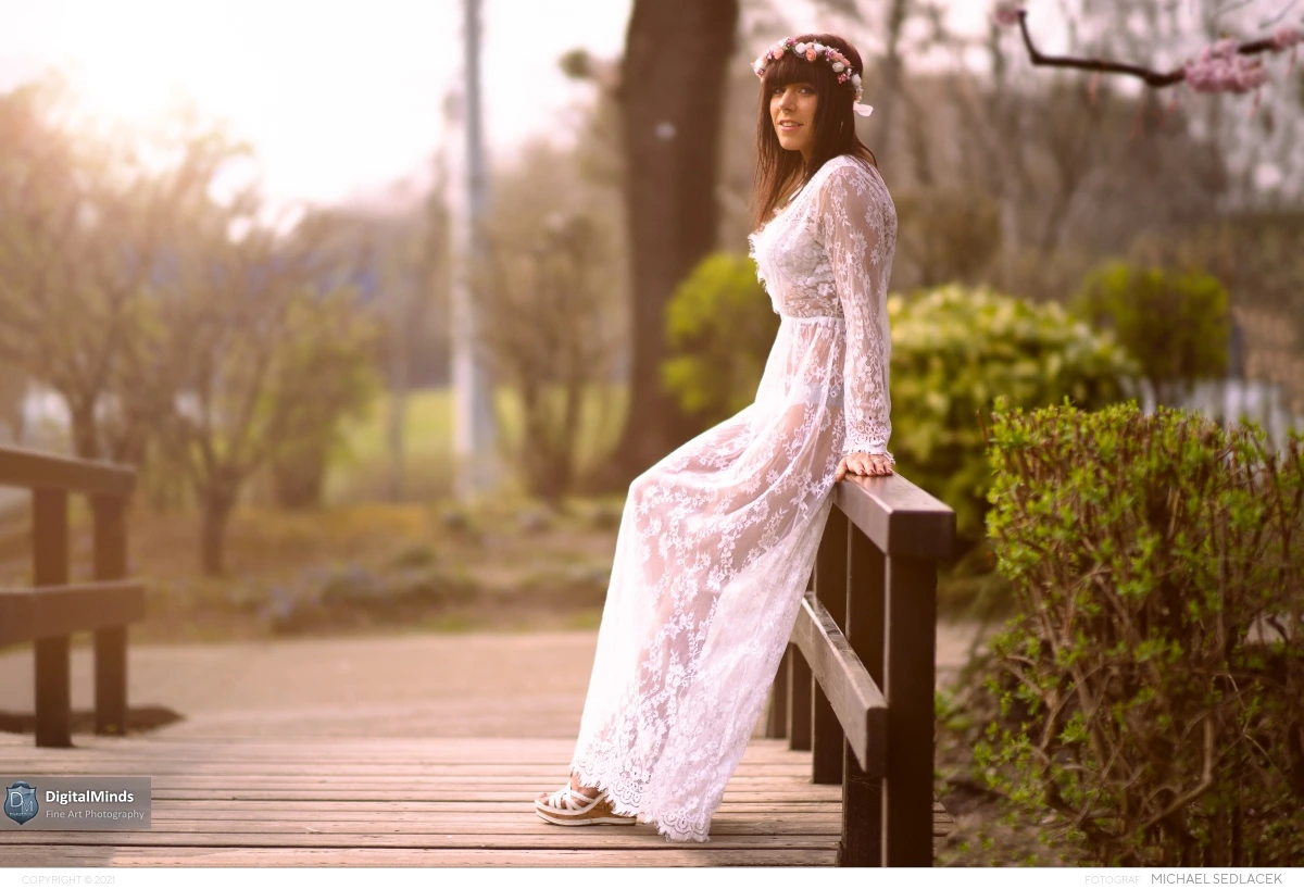 Its Spring with Desiree 04187