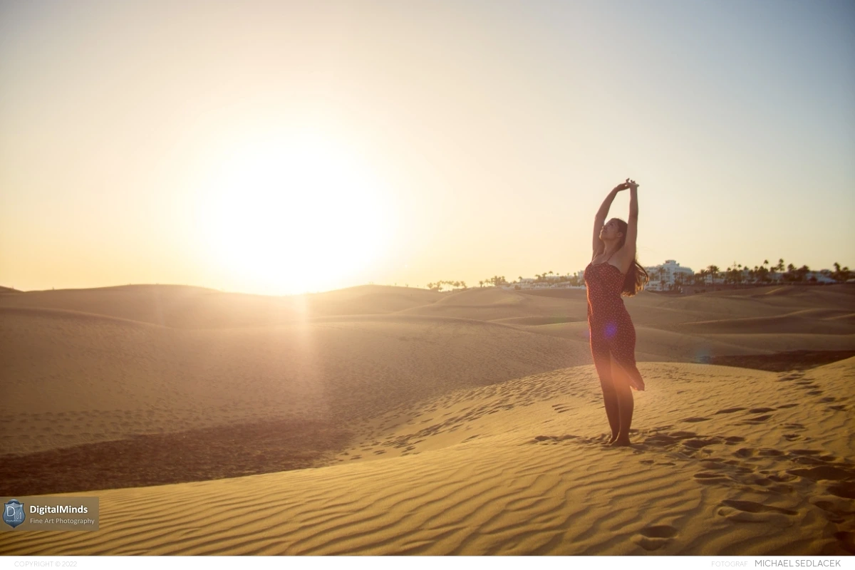 Desert Dunes with Siani 01