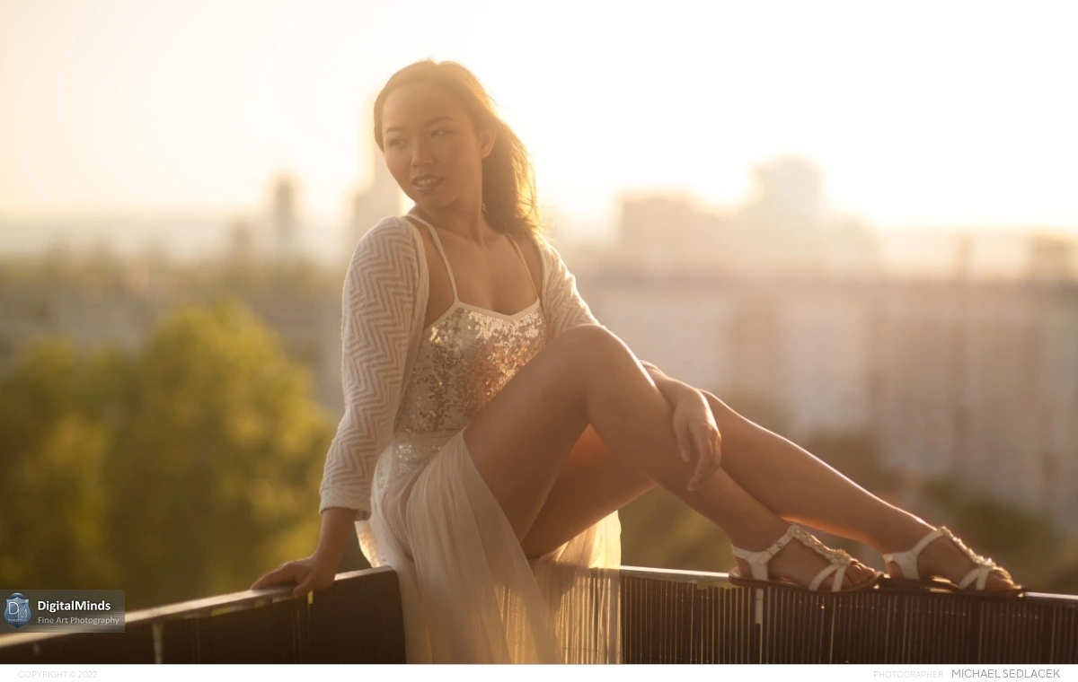 Kissed by the Sun with Jannica 00888