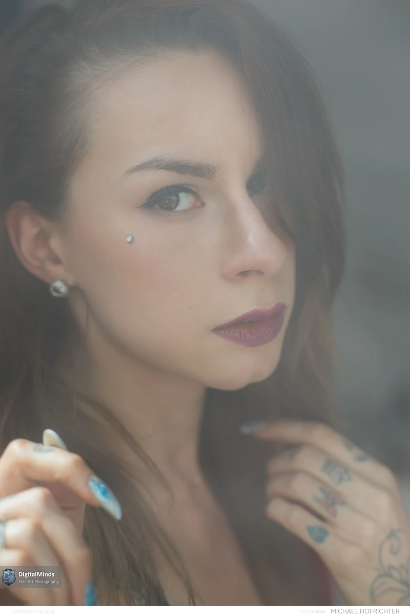 Sarah Precious Stone 01840