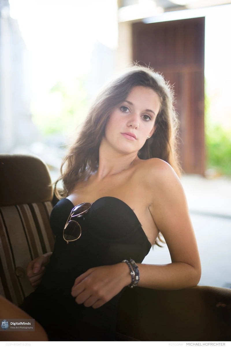 Viktoria W 07010